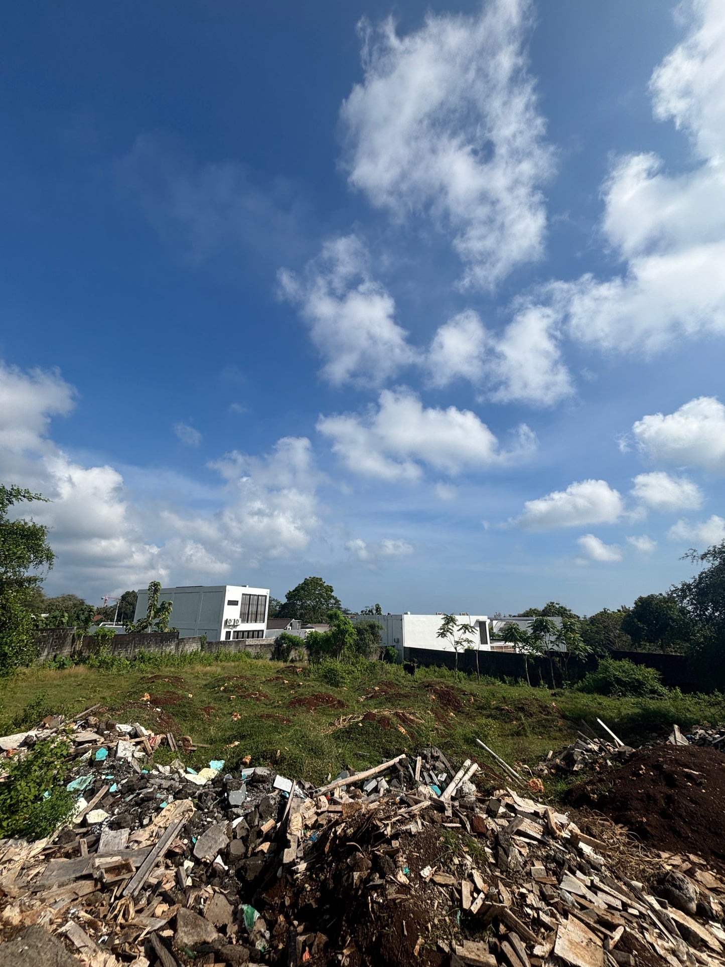 29 are Leasehold in upper Bingin