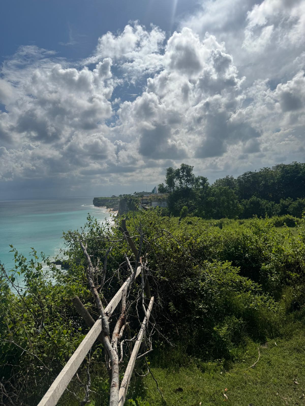 1 hectare cliff front Dreamland land freehold